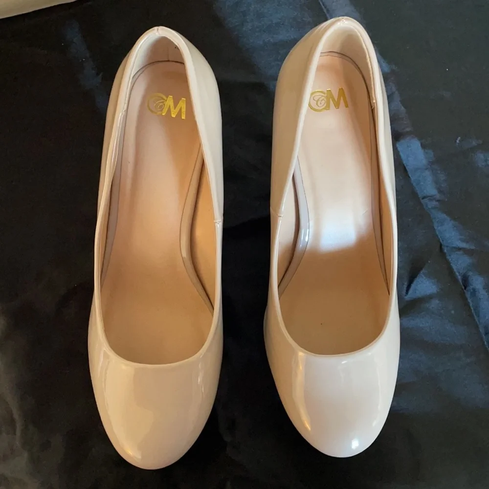 Nude heels (approx 2 inch), 10W - Picture 4 of 5